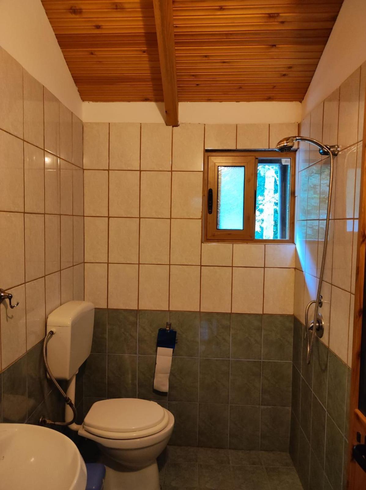 Hotel Toni Llogora Dukat المظهر الخارجي الصورة